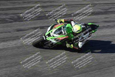 media/Jan-16-2026-CVMA Friday Practice (Fri) [[6f2bf47531]]/5-Racer 4-Trackday1/Session 2 (Bowl)/